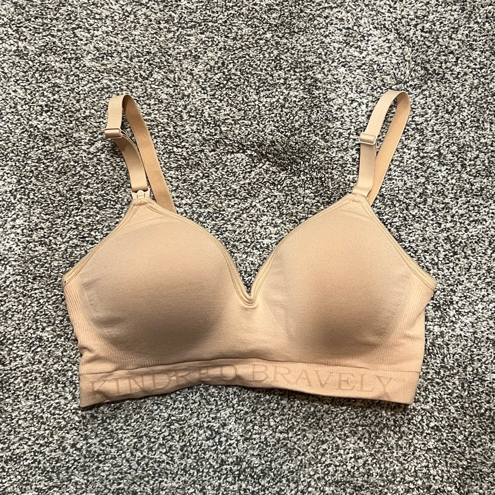 Kindred Bravely Sublime hands free pumping and nursing Bra